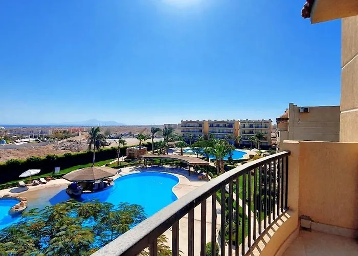 Apartment The Beautiful Sea View, Swimming Pools *